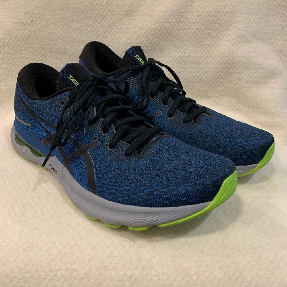 ASICS Nimbus 24
